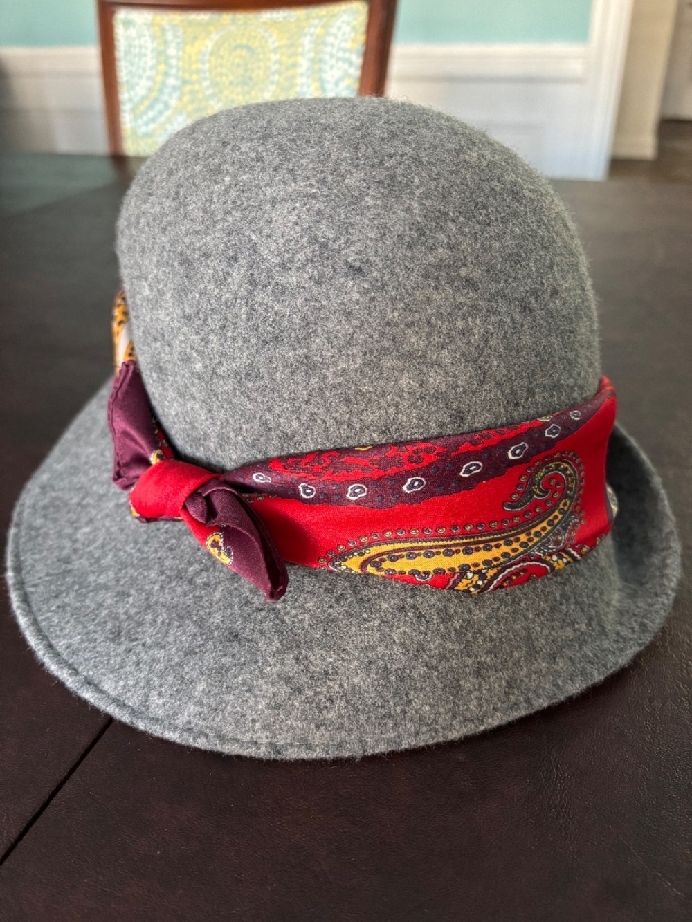 100% Wool, made in Italy Women's cloche hat